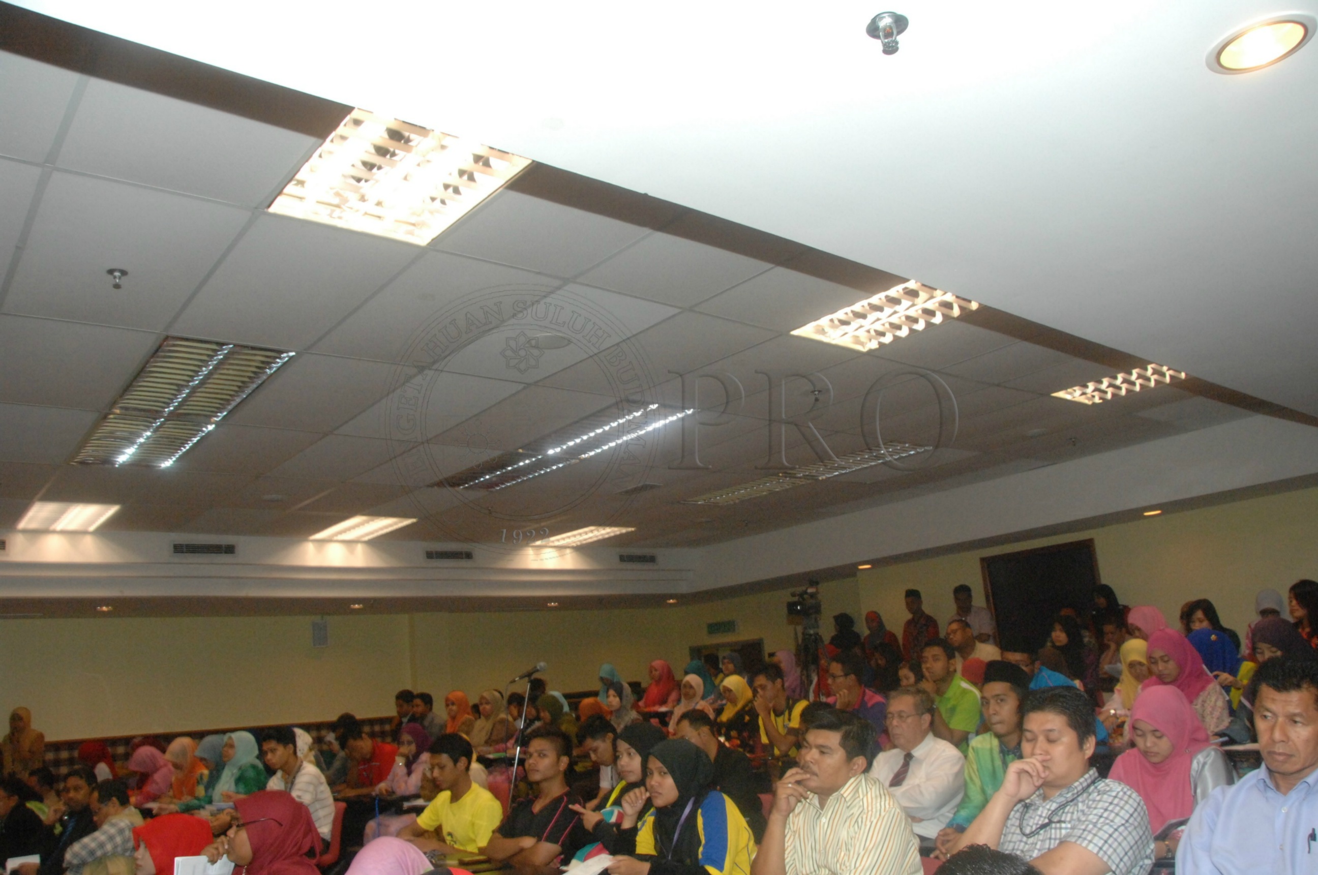 PRO 14 33 WACANA FBA 0170